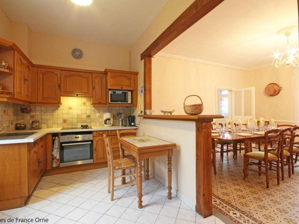 Gîte Neuvy-au-Houlme, 5 pièces, 9 personnes - FR-1-497-11 Extérieur photo