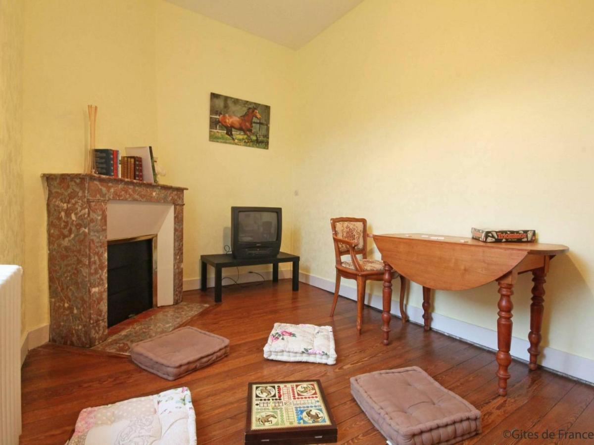 Gîte Neuvy-au-Houlme, 5 pièces, 9 personnes - FR-1-497-11 Extérieur photo