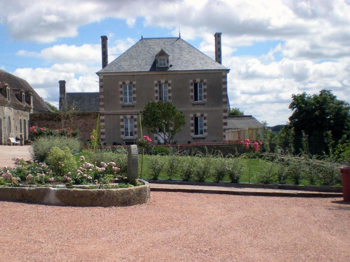 Gîte Neuvy-au-Houlme, 5 pièces, 9 personnes - FR-1-497-11 Extérieur photo