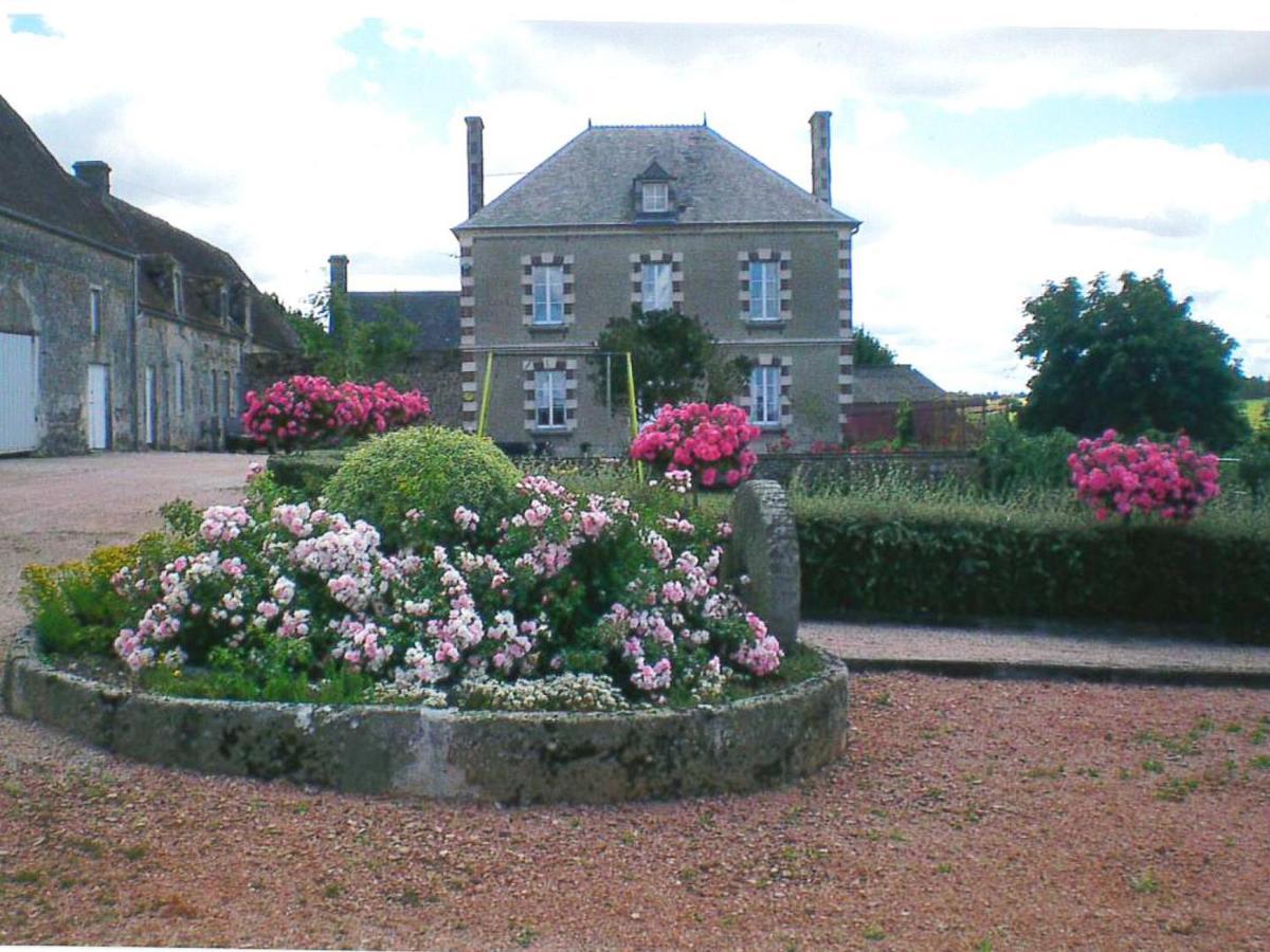 Gîte Neuvy-au-Houlme, 5 pièces, 9 personnes - FR-1-497-11 Extérieur photo